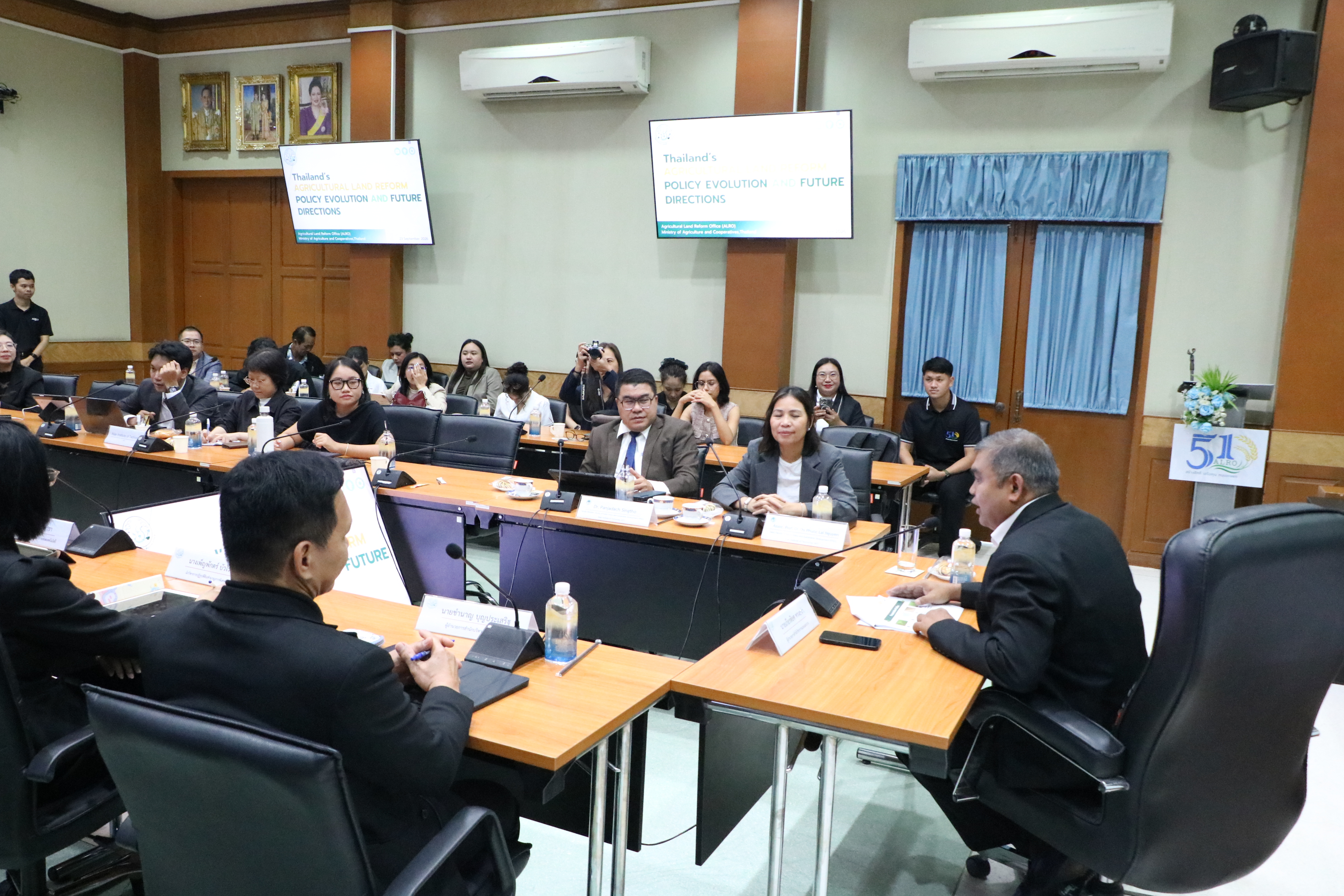 title - ส.ป.ก. ต้อนรับคณะผู้แทนจากสถาบันเทคโนโลยีแห่งเอเชีย (Asian Institute of Technology: AIT)